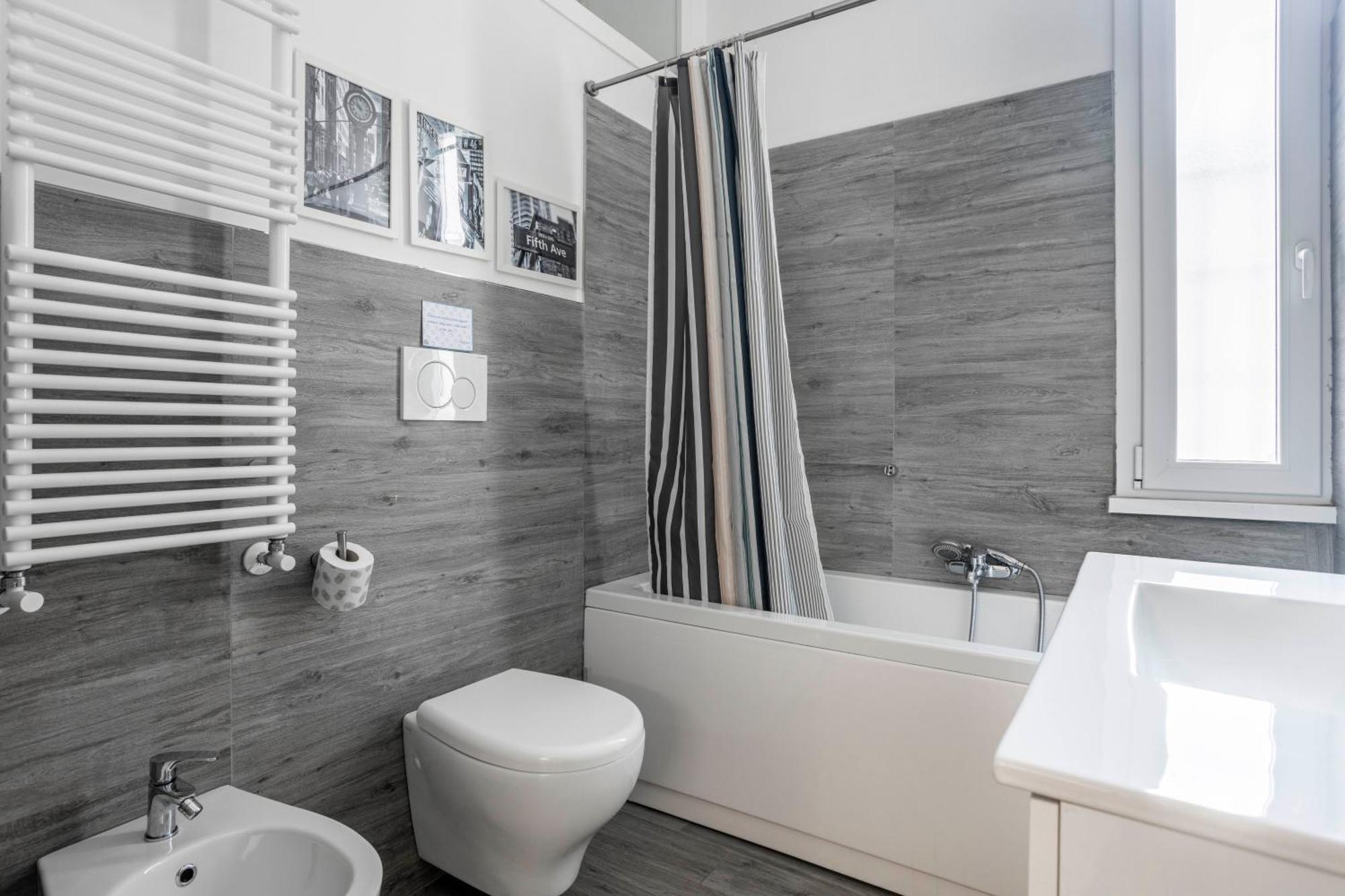 Merulana Deluxe Apartment Рим Екстериор снимка