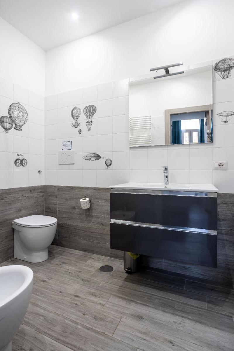 Merulana Deluxe Apartment Рим Екстериор снимка