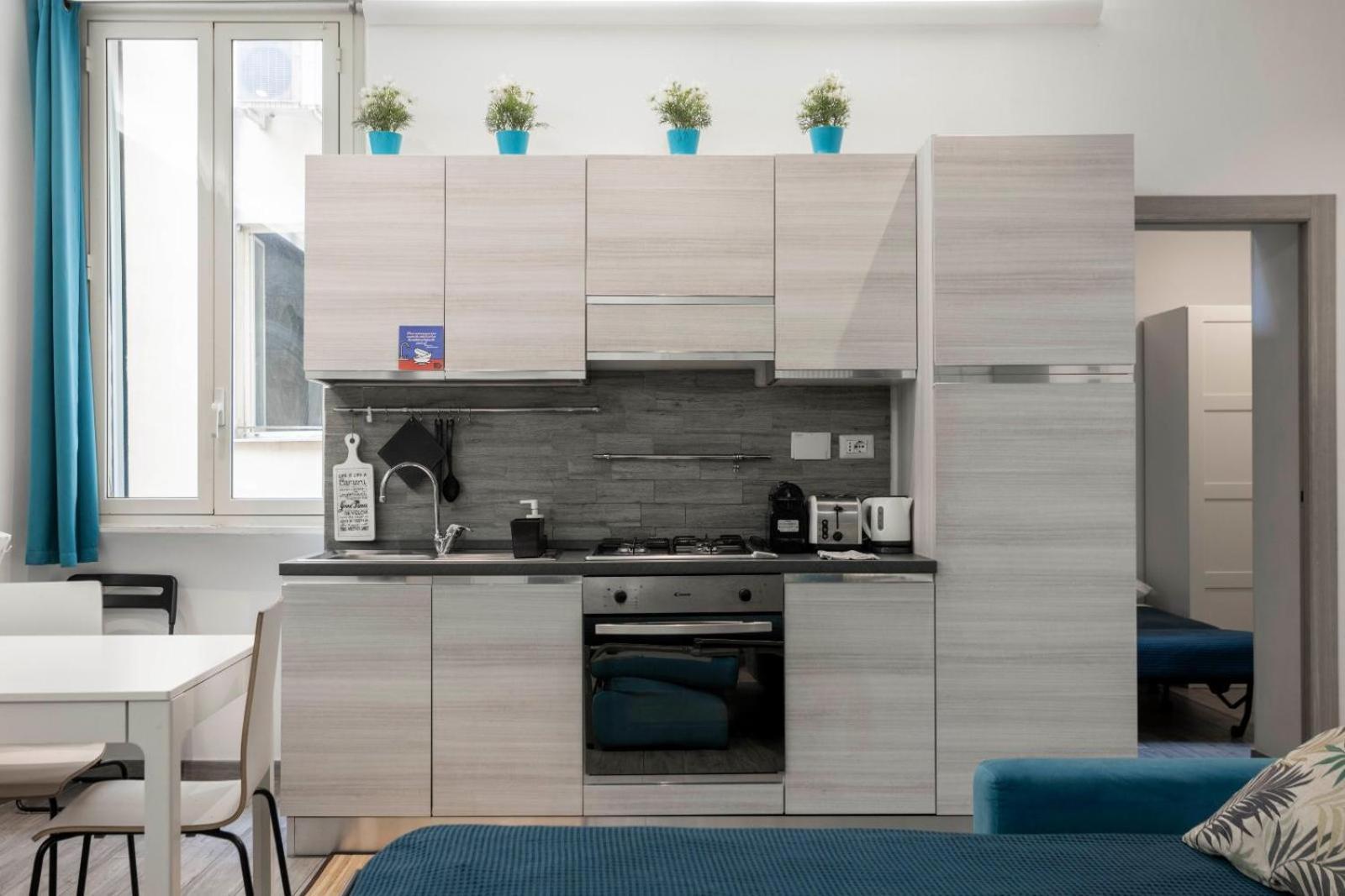 Merulana Deluxe Apartment Рим Екстериор снимка
